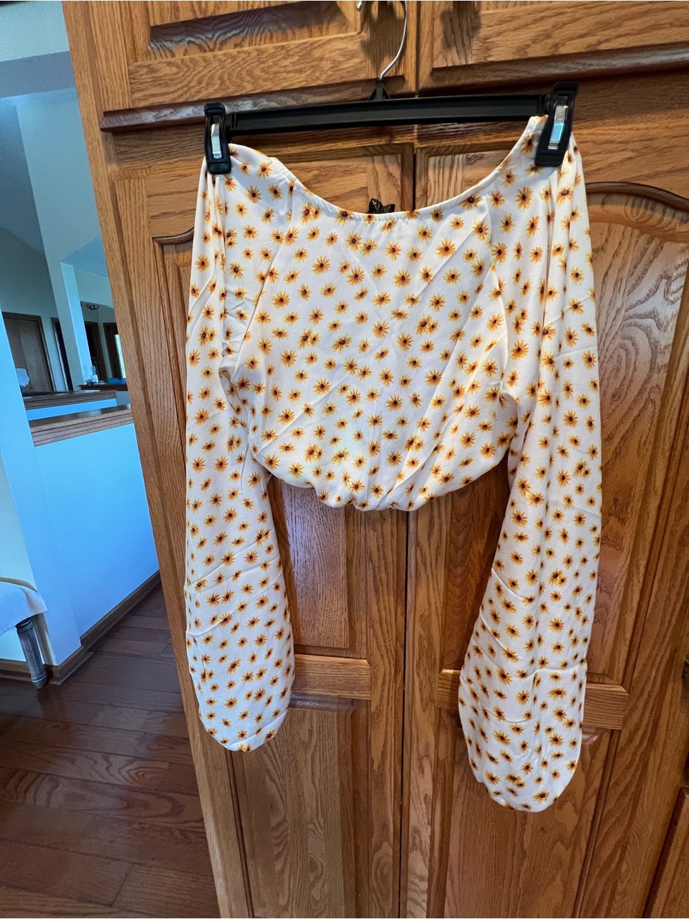 We wore what Ditsy Daisies White Floral Long Sleeve Crop Top